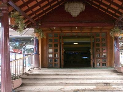 Hotel Charring Cross Утакаманд Экстерьер фото